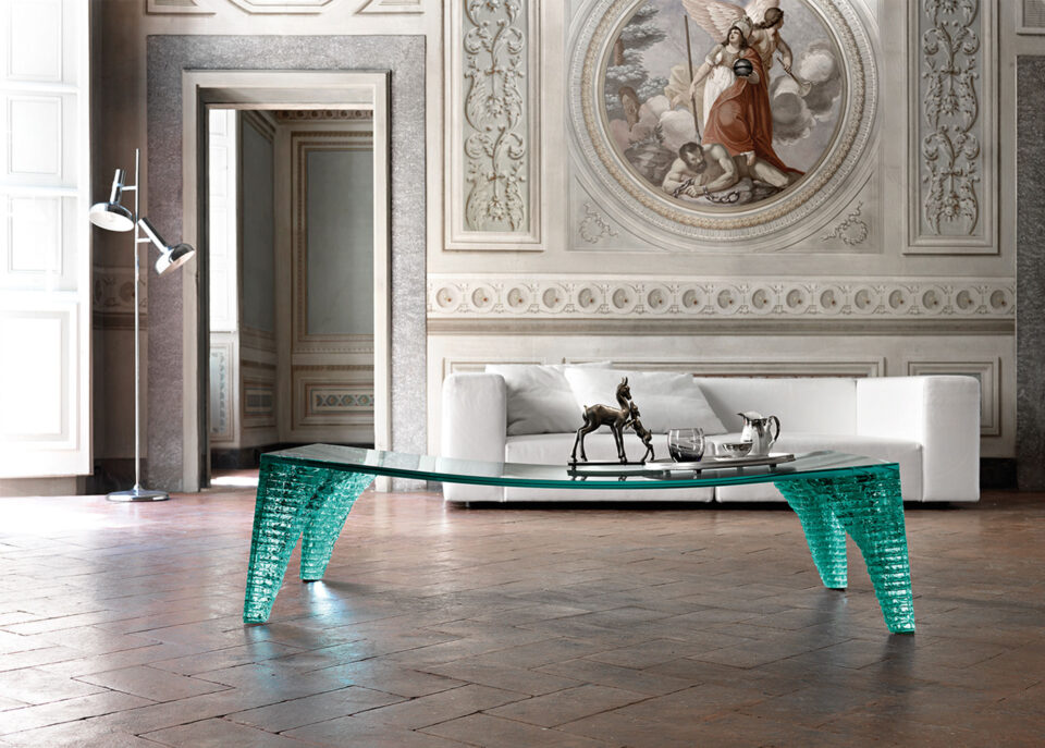 Atlas – Fiam Italia | Table basse design haut de gamme en verre sculpté disponible chez D-Style Interior