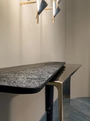 Lego Visionnaire – Console design en béton et aluminium sculptural par Draga & Aurel