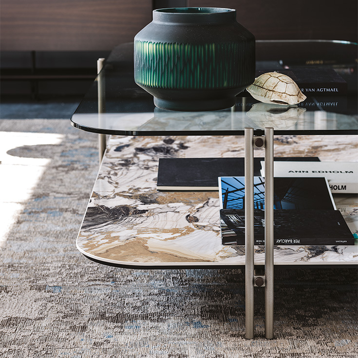 Table basse design haut de gamme Biplane par Cattelan Italia, plateaux verre et céramique Marmi avec structure acier et détails laiton, disponible chez D-Style Interior.