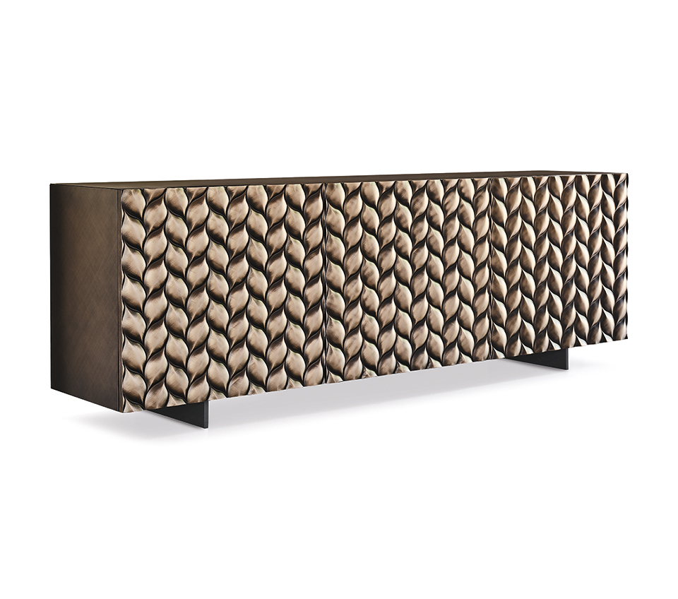 Buffet design haut de gamme Lavander par Cattelan Italia, finitions métalliques brossées avec nature tridimensionnelle, disponible chez D-Style Interior