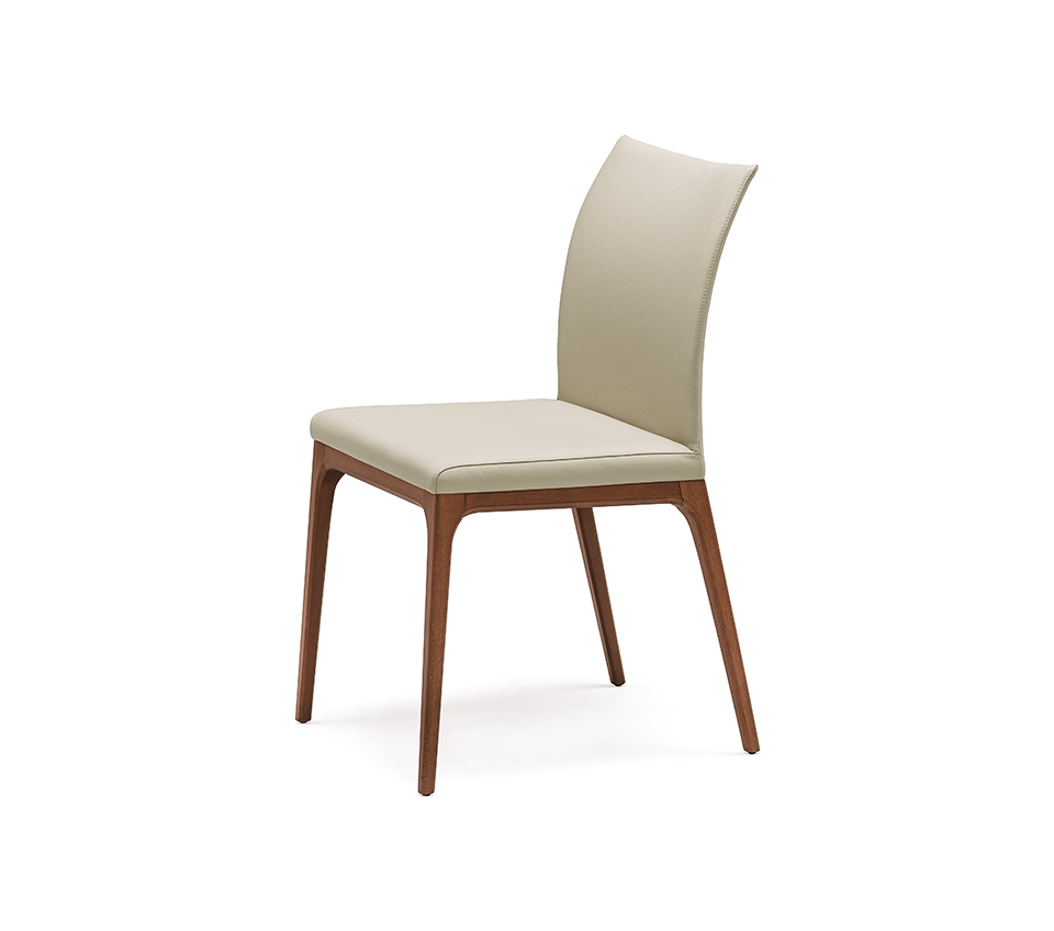 Arcadia Couture Chaise design de Cattelan Italia : dossier capitonné en losanges, structure en hêtre massif et revêtement raffiné. Disponible chez D-Style Interior.