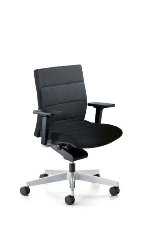 Champ 1C62 d’Interstuhl allie élégance, innovation et confort dynamique grâce à son mécanisme Body-Float. Une chaise de bureau au design raffiné. Disponible chez D-Style Interior.