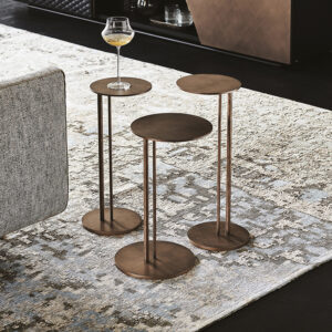 Table basse design haut de gamme Sting Brushed Cattelan Italia, en acier brossé main, disponible chez D-Style Interior.