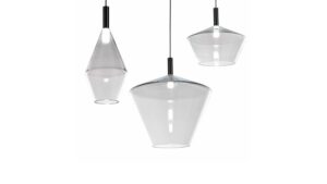 Suspension 24 Gradi design haut de gamme en verre soufflé transparent et acier poli par Reflex Angelo, élégante et contemporaine, disponible chez D-Style Interior