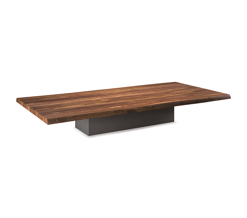 Table basse design haut de gamme Idem par Cattelan Italia, plateau bois massif aux bords irréguliers et base métallique graphite, disponible chez D-Style Interior.