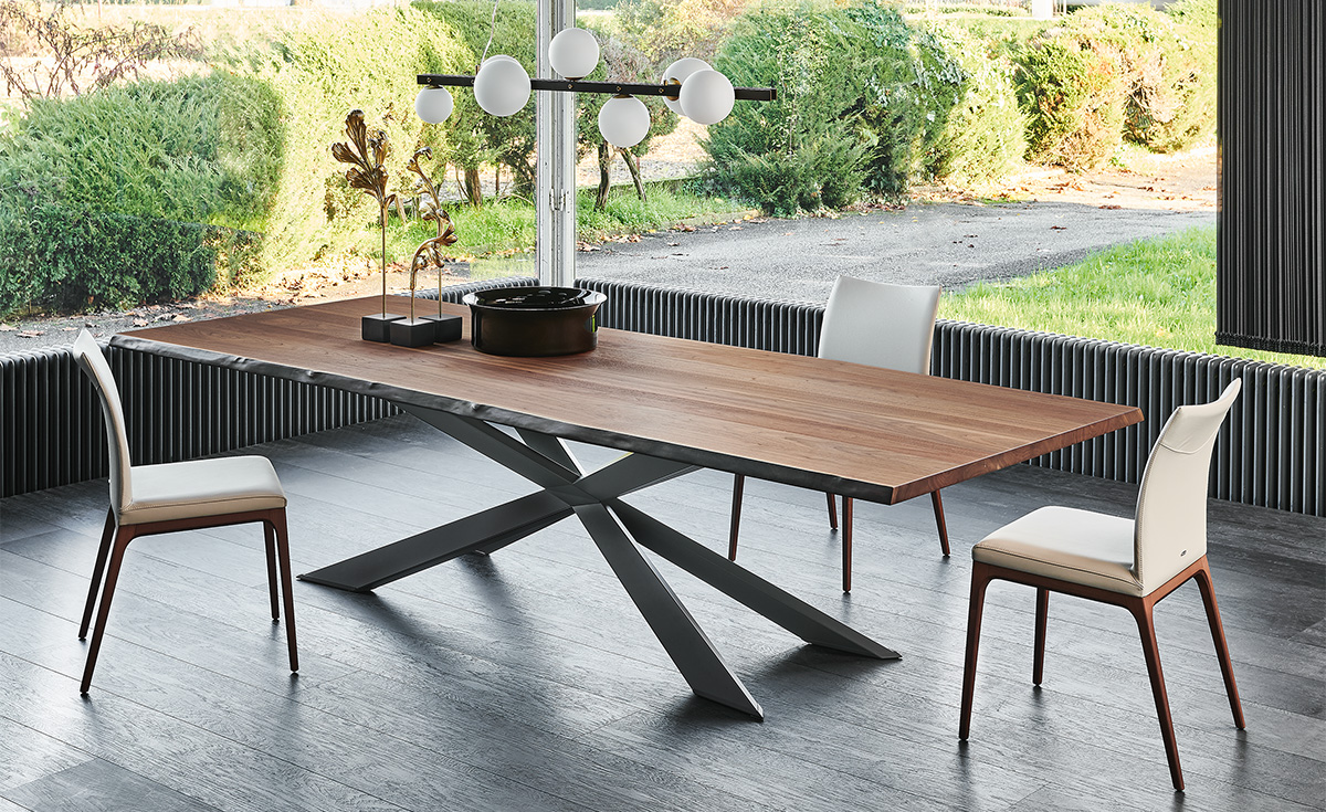 Spyder Wood table design haut de gamme par Cattelan Italia. Élégante et sculpturale, elle apporte chaleur et sophistication à votre intérieur. Disponible chez D-Style Interior.