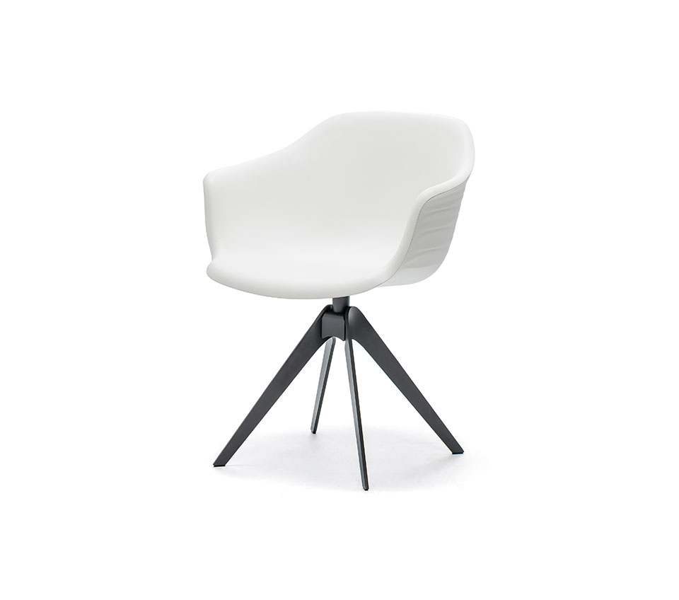 Indy Fauteuil design en polyuréthane souple, élégant et polyvalent, idéal pour les espaces de travail modernes, signé Cattelan Italia et disponible chez D-Style Interior.