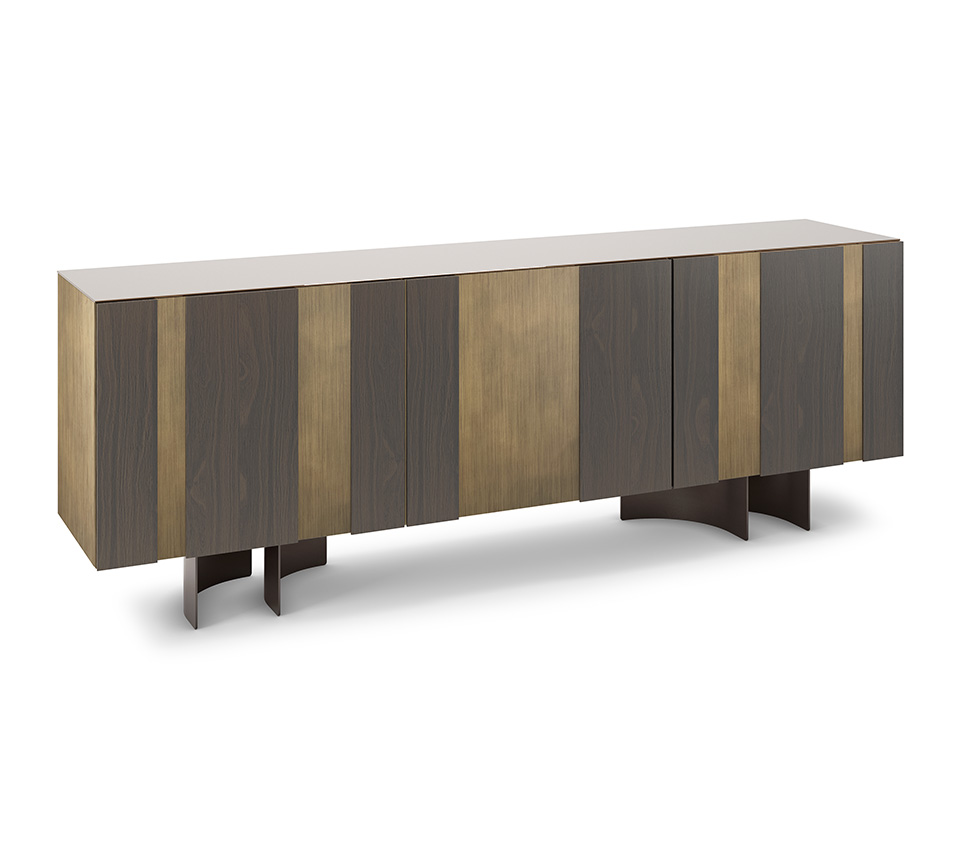 Buffet design haut de gamme Amsterdam par Cattelan Italia, finition Oxybrass avec inserts chêne brûlé et plateau verre miroir, disponible chez D-Style Interior