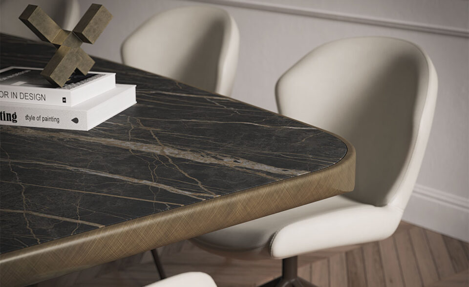 Scott Keramik Premium table de Cattelan Italia incarne la fusion entre sculpture et design, avec son plateau en céramique marbrée et sa base métallique élégante. Disponible chez D-Style Interior.