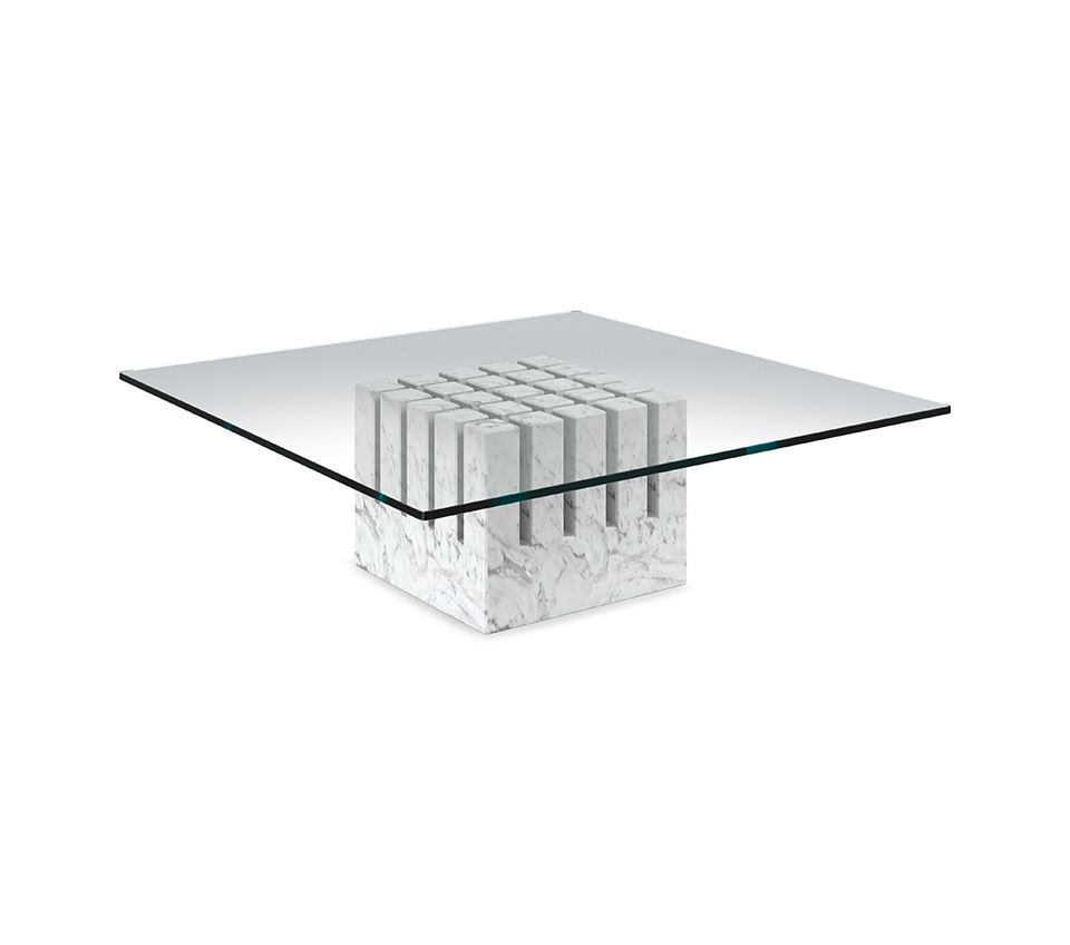 Table basse design haut de gamme Scacco par Cattelan Italia, socle marbre Carrare et plateau verre transparent, disponible chez D-Style Interior.