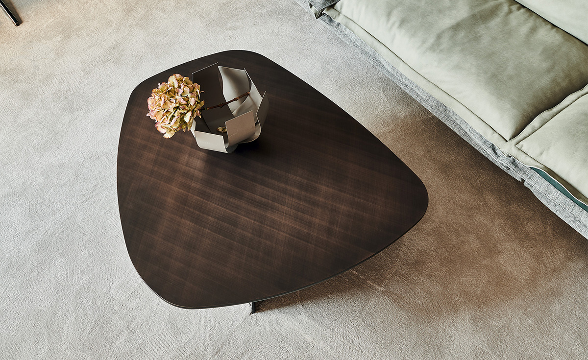 Table basse design haut de gamme Orlando par Cattelan Italia, table transformable à deux hauteurs, structure acier et plateaux mixte, disponible chez D-Style Interior.