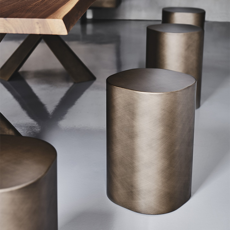 Table basse design haut de gamme Pancho par Cattelan Italia, acier Brushed aux formes minérales, disponible chez D-Style Interior.