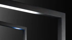 ESSENTIAL Lampe de table design haut de gamme en métal finition laiton foncé avec éclairage LED et interrupteur tactile par Reflex Angelo, disponible chez D-Style Interior