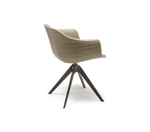 Indy Fauteuil design en polyuréthane souple, élégant et polyvalent, idéal pour les espaces de travail modernes, signé Cattelan Italia et disponible chez D-Style Interior.