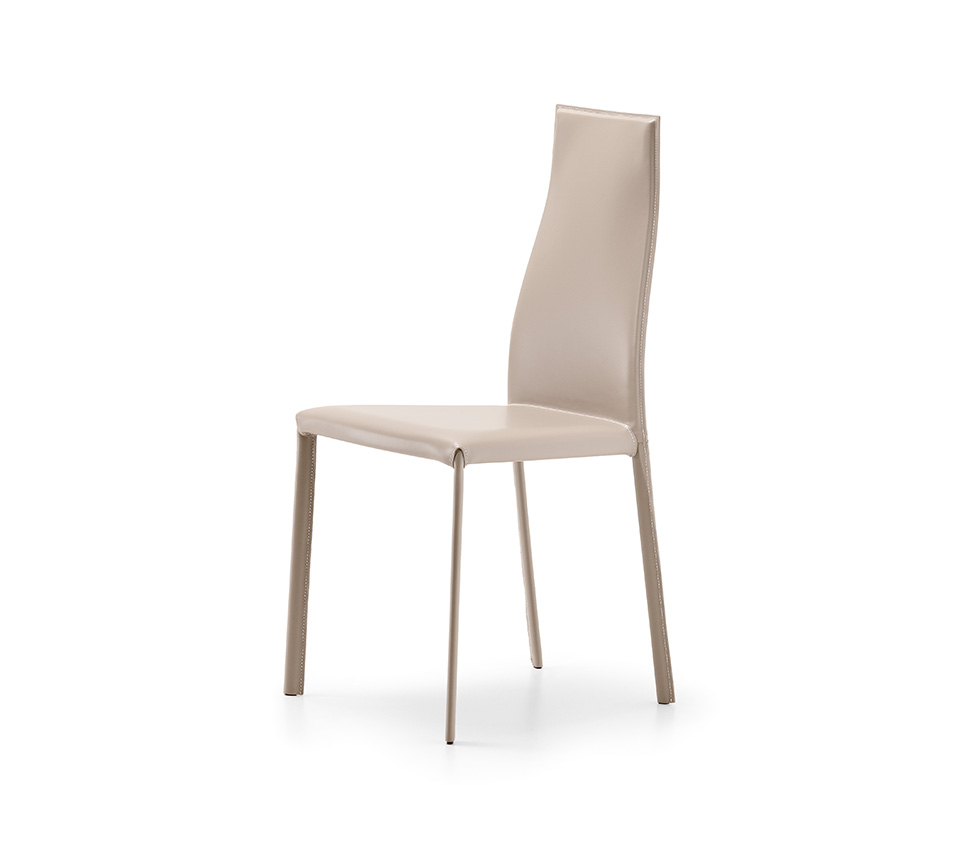 Kaori Chaise design Kaori en cuir signée Cattelan Italia, élégante et contemporaine, disponible chez D-Style Interior.
