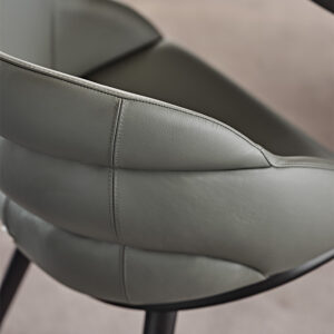 Camilla Chaise design haut de gamme de Cattelan Italia, une création italienne d’exception aux lignes fluides et confortables. Disponible chez D-Style Interior.