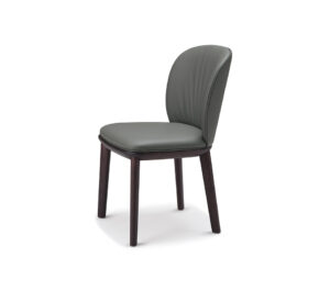 Chris Chaise de Cattelan Italia au design moderne et dossier lisse. Piètement en frêne massif et assise rembourrée confortable. Disponible chez D-Style Interior