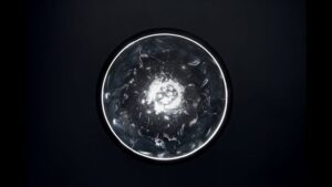 ACQUA SOSPENSIONE en verre de Murano transparent et métal bronze avec éclairage LED intégré, design Reflex Angelo, disponible chez D-Style Interior