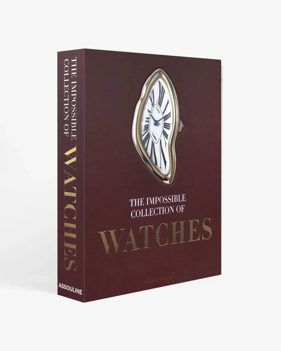 Livre design haut de gamme The Impossible Collection of Watches par Assouline, édition Ultimate sous écrin caoutchouc, disponible chez D-Style Interior.