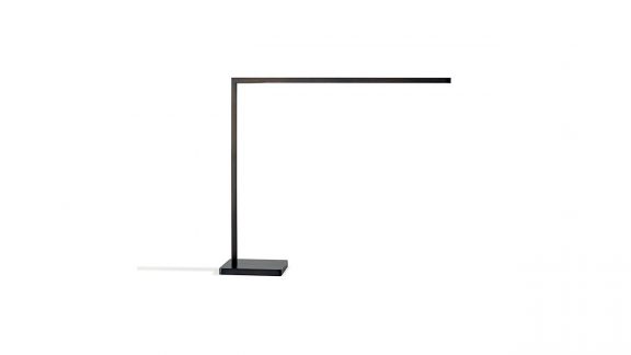 ESSENTIAL Lampe de table design haut de gamme en métal finition laiton foncé avec éclairage LED et interrupteur tactile par Reflex Angelo, disponible chez D-Style Interior