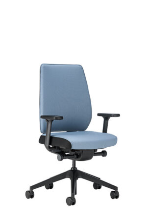 JOYCEis3 JC111, chaise de bureau ergonomique et élégante d’Interstuhl, conçue pour le confort, la flexibilité et la performance. Disponible chez D-Style Interior.