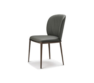 Chris ML Chaise design de Cattelan Italia, structure fine en acier et assise rembourrée élégante. Confort, légèreté et design italien intemporel. Disponible chez D-Style Interior.