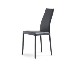 Kay Couture Chaise design rembourrée de Cattelan Italia avec dossier capitonné en cuir, disponible chez D-Style Interior.