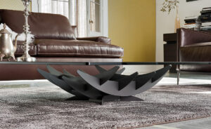 Table basse design haut de gamme Atlas par Cattelan Italia, plateau verre avec base acier méridiens, disponible chez D-Style Interior.