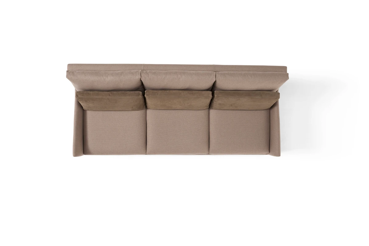 Alice canapé d’Amura Lab associe design raffiné, lignes aériennes et confort exceptionnel pour un intérieur élégant et intemporel. Disponible chez D-Style Interior.