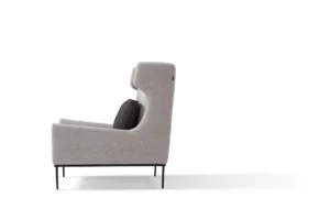 Alice fauteuil d’Amura Lab allie élégance contemporaine, confort raffiné et design italien intemporel. Disponible chez D-Style Interior.