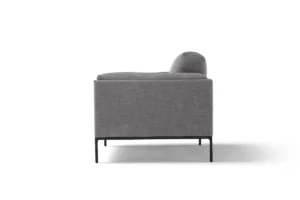 Giorgio fauteuil d’Amura Lab marie structure moderne et confort absolu dans une élégance italienne intemporelle. Disponible chez D-Style Interior.
