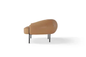 Isola fauteuil d’Amura Lab, signé Lucy Kurrein, combine douceur, confort et design italien raffiné dans une silhouette contemporaine. Disponible chez D-Style Interior.