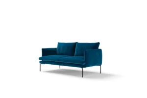 Mavis Canapé design haut de gamme signé Amura Lab, alliant lignes nettes, confort enveloppant et structure métallique élégante. Disponible chez D-Style Interior.