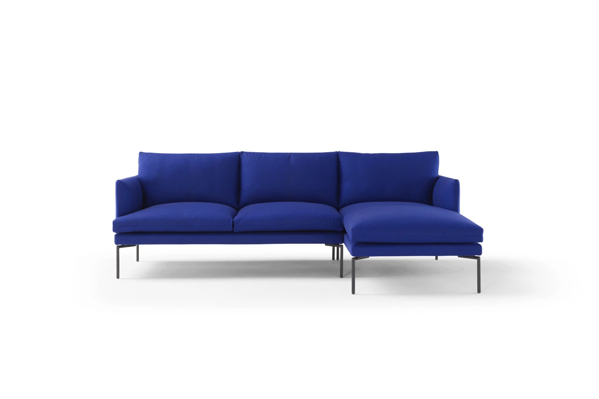 Mavis Canapé design haut de gamme signé Amura Lab, alliant lignes nettes, confort enveloppant et structure métallique élégante. Disponible chez D-Style Interior.