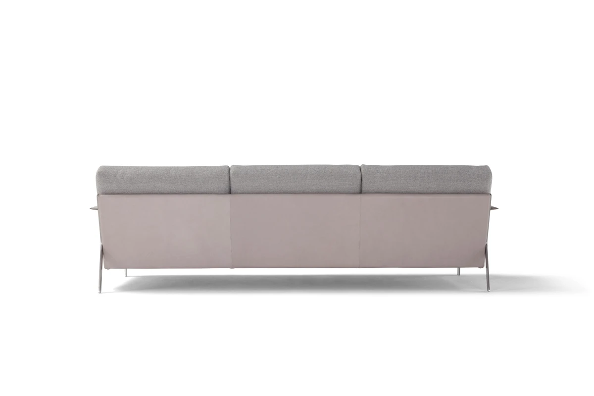 New Link Canapé design haut de gamme par Amura Lab mariant formes douces et structure métallique angulaire pour une élégance contemporaine. Disponible chez D-Style Interior.