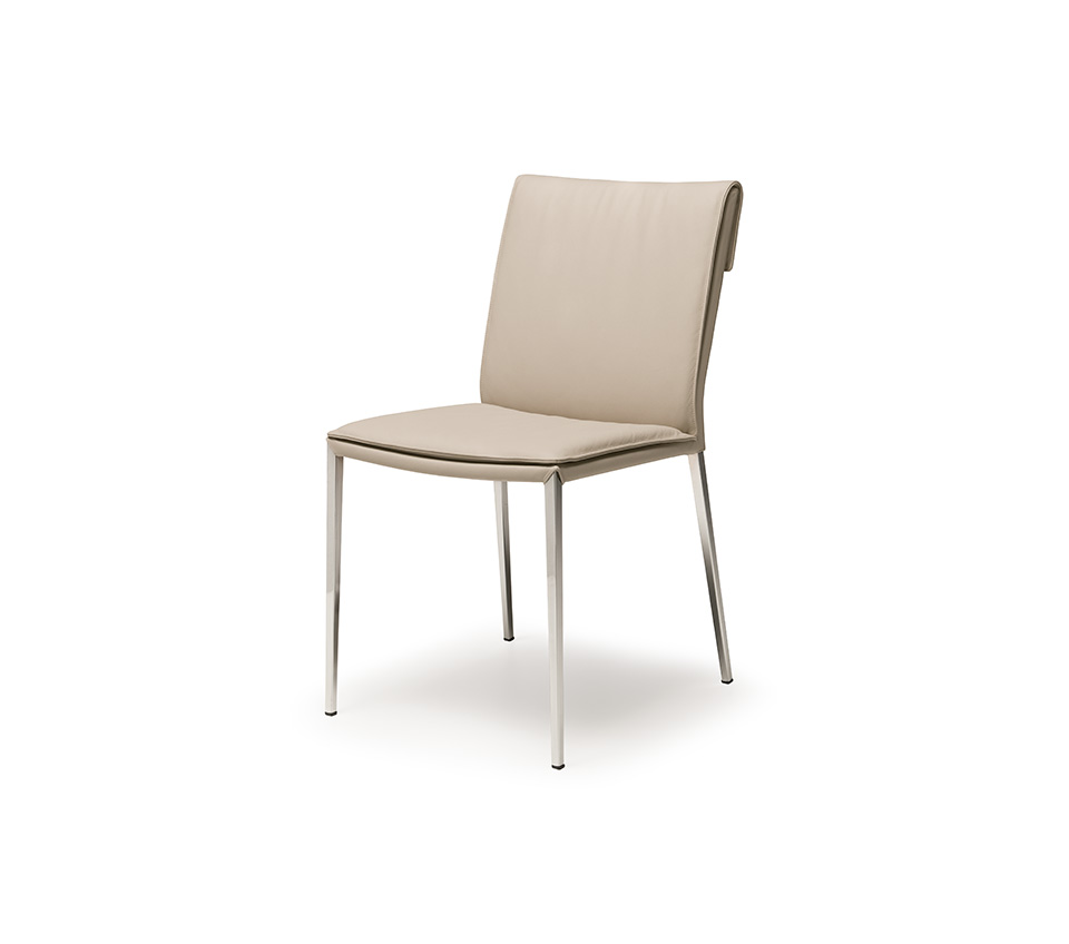 Isabel ML Chaise design haut de gamme signée Cattelan Italia, alliant élégance, confort et savoir-faire italien, disponible chez D-Style Interior.