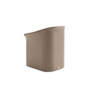 Canterbury | Fauteuil design haut de gamme Bentley Home en cuir ou tissu, silhouette enveloppante et logo brodé, disponible chez D-Style Interior