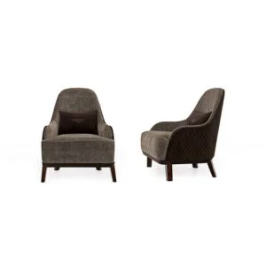 Roseberry | Fauteuil de bureau design Bentley Home en cuir ou tissu, coque enveloppante, accoudoirs évasés, pieds en bois ou cuir, confort haut de gamme, disponible chez D-Style Interior