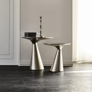 Table basse design haut de gamme Peyote par Cattelan Italia, plateau verre et base polyuréthane, design Piero De Longhi, disponible chez D-Style Interior.