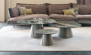Table basse design haut de gamme Albert Keramik par Cattelan Italia, plateau céramique Marmi avec base conique métallique, disponible chez D-Style Interior.