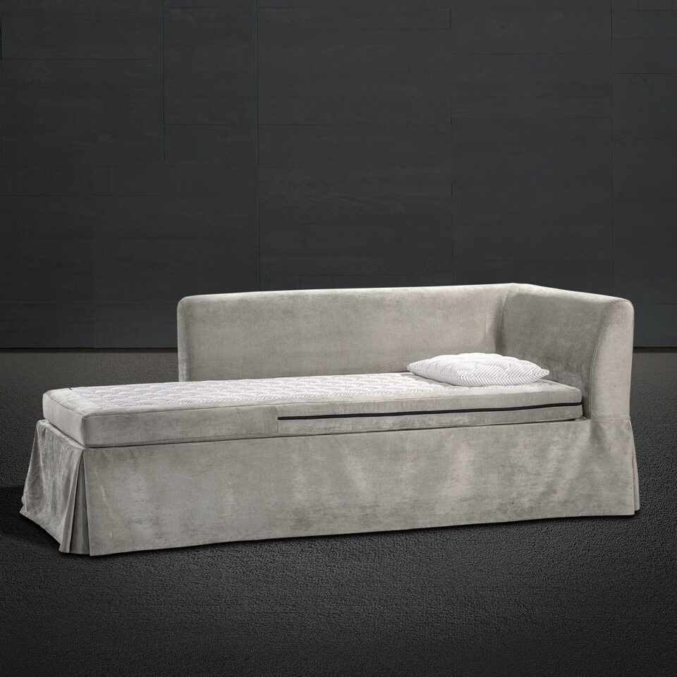 Canapé lit design haut de gamme Chaise Longue par Colunex, système de relèvement automatique, disponible chez D-Style Interior.