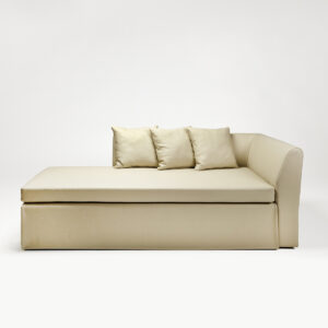 Canapé lit design haut de gamme Chaise Longue par Colunex, système de relèvement automatique, disponible chez D-Style Interior.