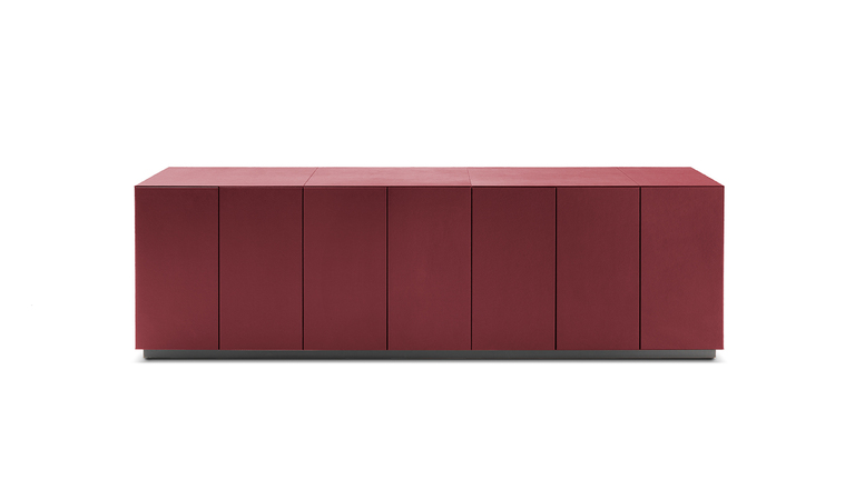 Meuble de rangement design haut de gamme CEO Cube par Poltrona Frau, gainage cuir avec portes à pression, disponible chez D-Style Interior