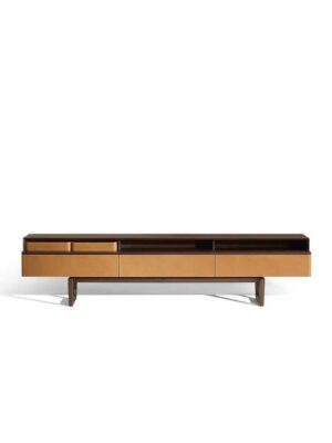 Meuble TV design haut de gamme Fidelio Multimedia Cabinet par Poltrona Frau, structure frêne avec tiroirs cuir, disponible chez D-Style Interior