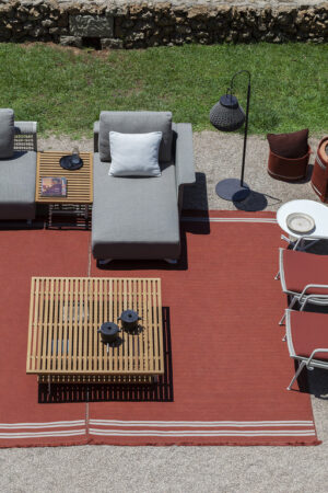 Canapé design haut de gamme Solaria par Poltrona Frau, structure acier inox avec tressage artisanal, disponible chez D-Style Interior