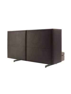 Canapé design haut de gamme GranTorino HB par Poltrona Frau, dossier haut en cuir sellerie avec structure métal, disponible chez D-Style Interior