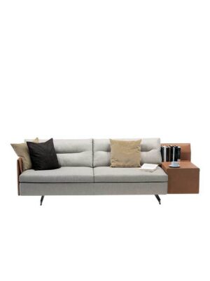 Canapé design haut de gamme GranTorino par Poltrona Frau, structure métal avec coussins plumes anatomiques, disponible chez D-Style Interior