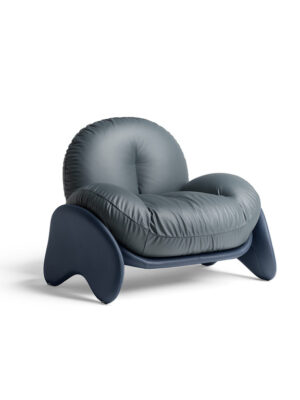 Fauteuil design haut de gamme Squash par Poltrona Frau, structure Polimex® avec coussin déhoussable et pieds cuir, disponible chez D-Style Interior