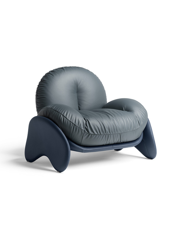 Fauteuil design haut de gamme Squash par Poltrona Frau, structure Polimex® avec coussin déhoussable et pieds cuir, disponible chez D-Style Interior