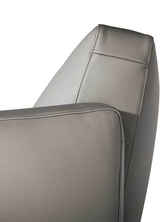 Canapé design haut de gamme Happy Jack par Poltrona Frau, base aluminium gainée cuir avec modularité inclinable, disponible chez D-Style Interior